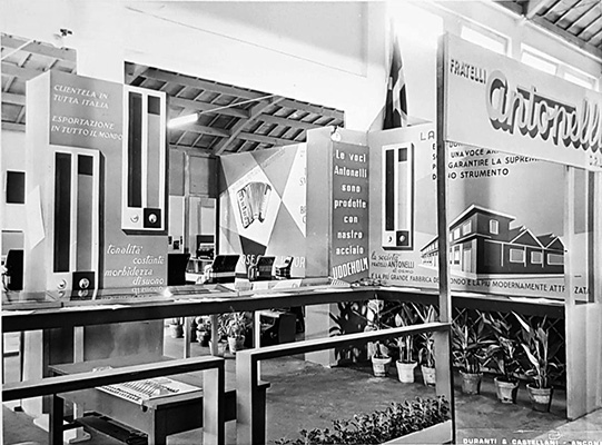 Main Storia Stand Antonelli Anni 50